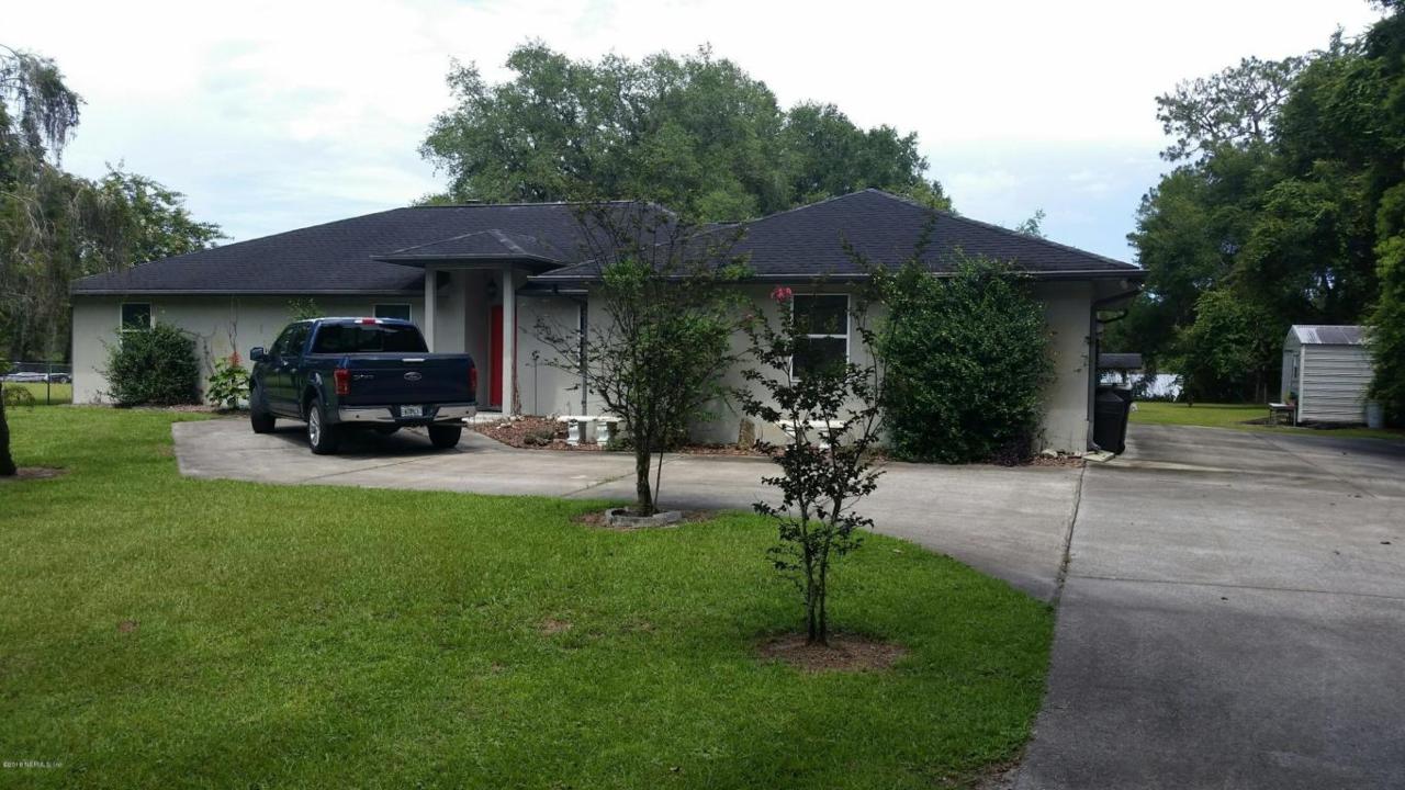 660 Union Ave - Photo 1