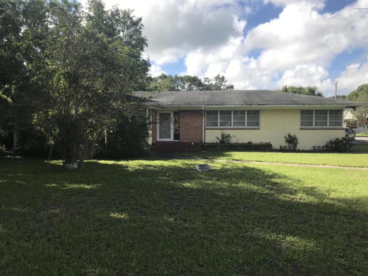 2021 Crill Ave - Photo 1