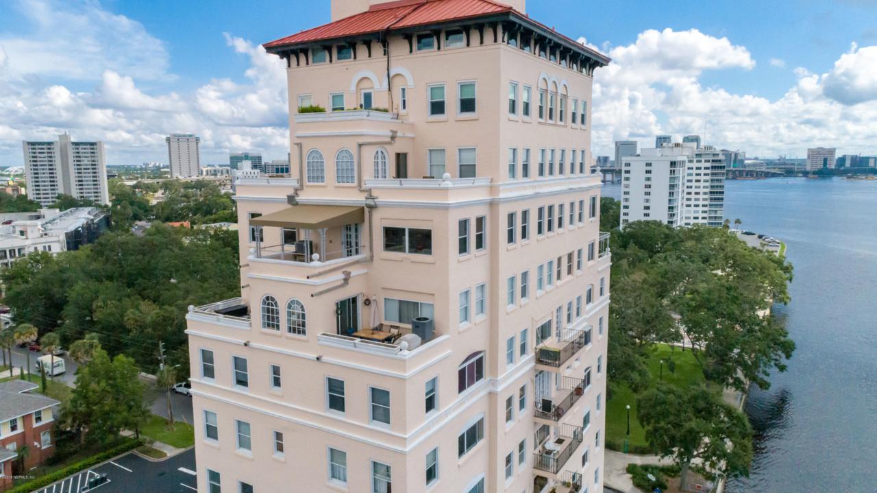 1846 Margaret St - Photo 1