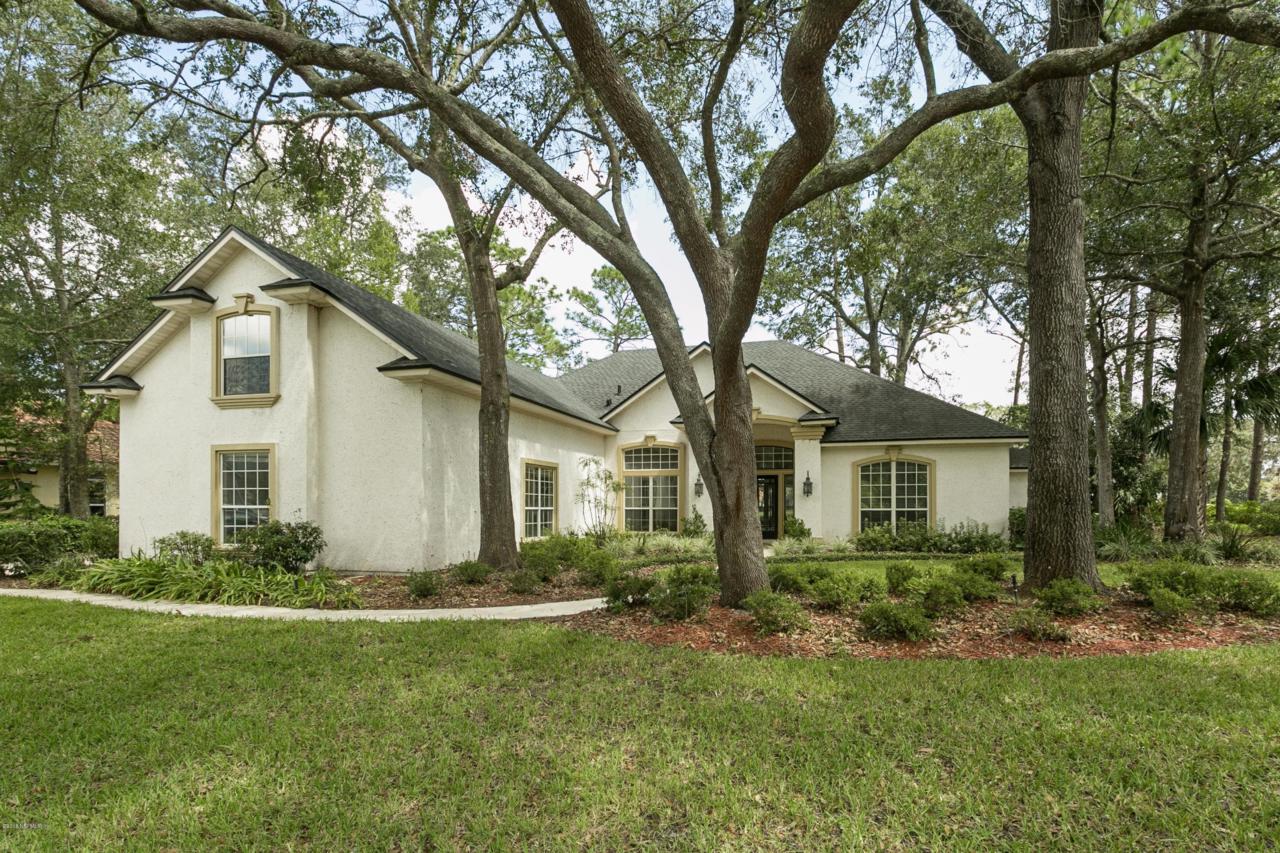 823 Chicopit Ln - Photo 1