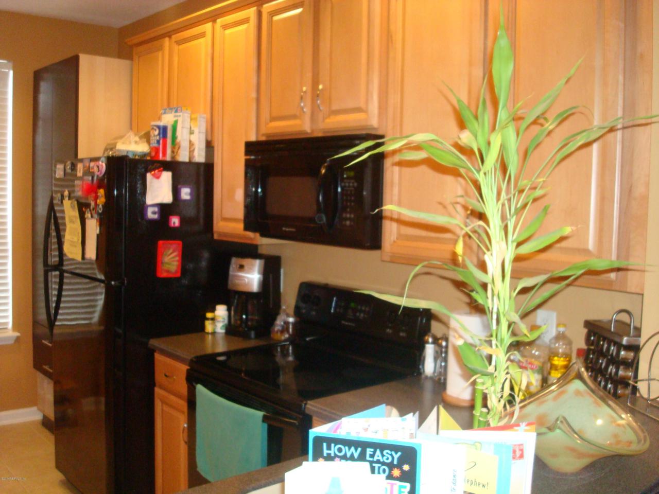 1474 Pitney Cir - Photo 1
