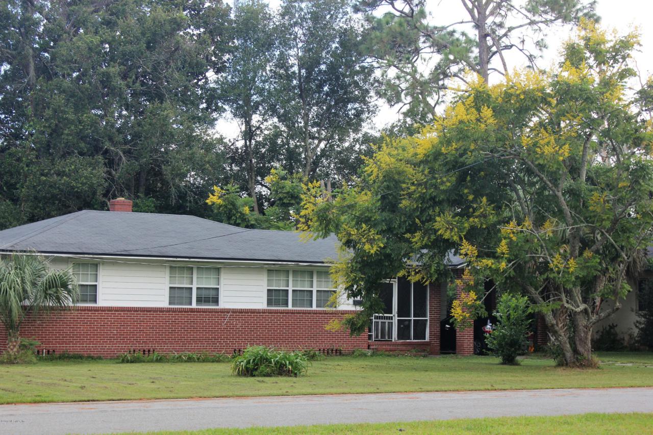 8020 Catawba Dr - Photo 1