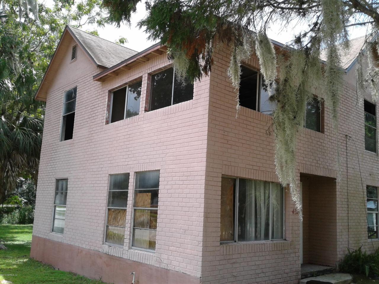 412 13TH St - Photo 1
