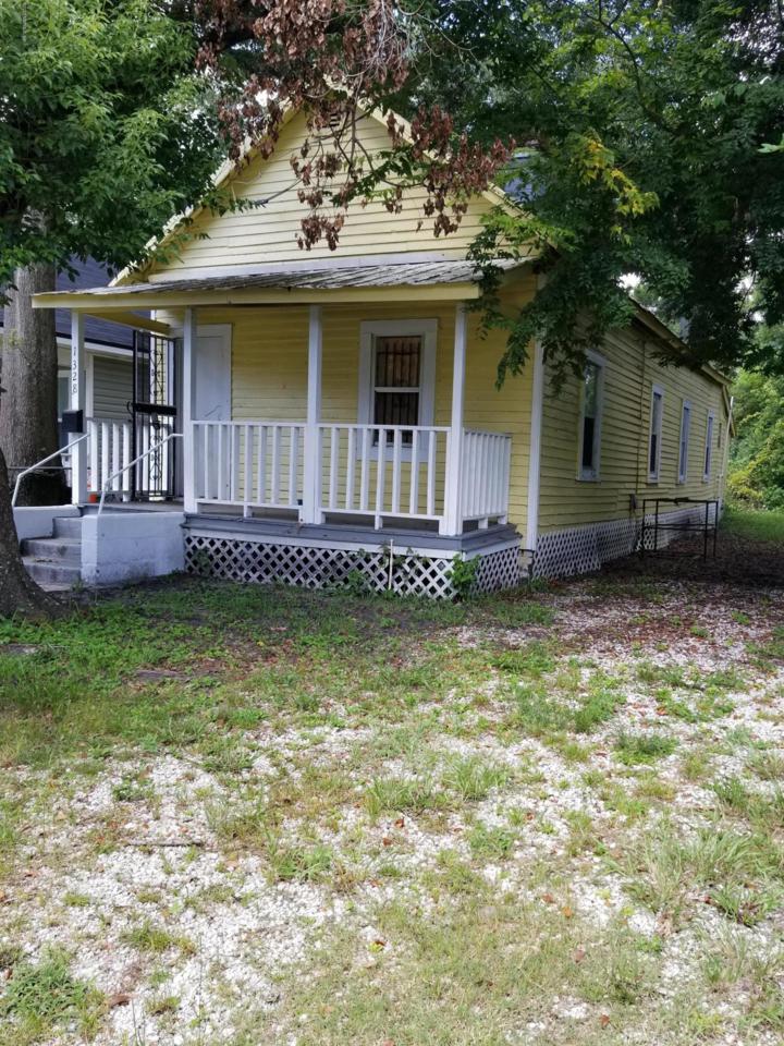 1328 Rushing St - Photo 1