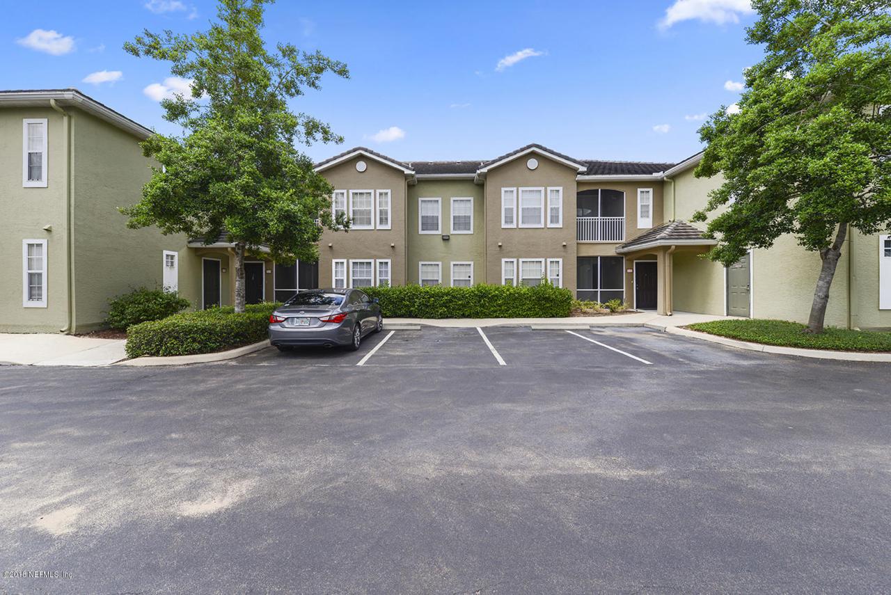 10075 Gate Pkwy - Photo 1