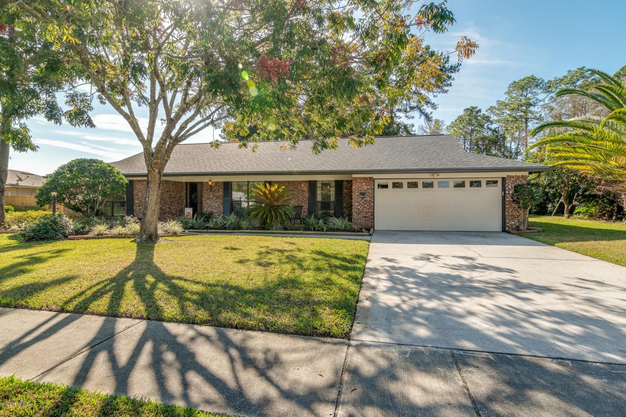 1586 Bristol Pl - Photo 1