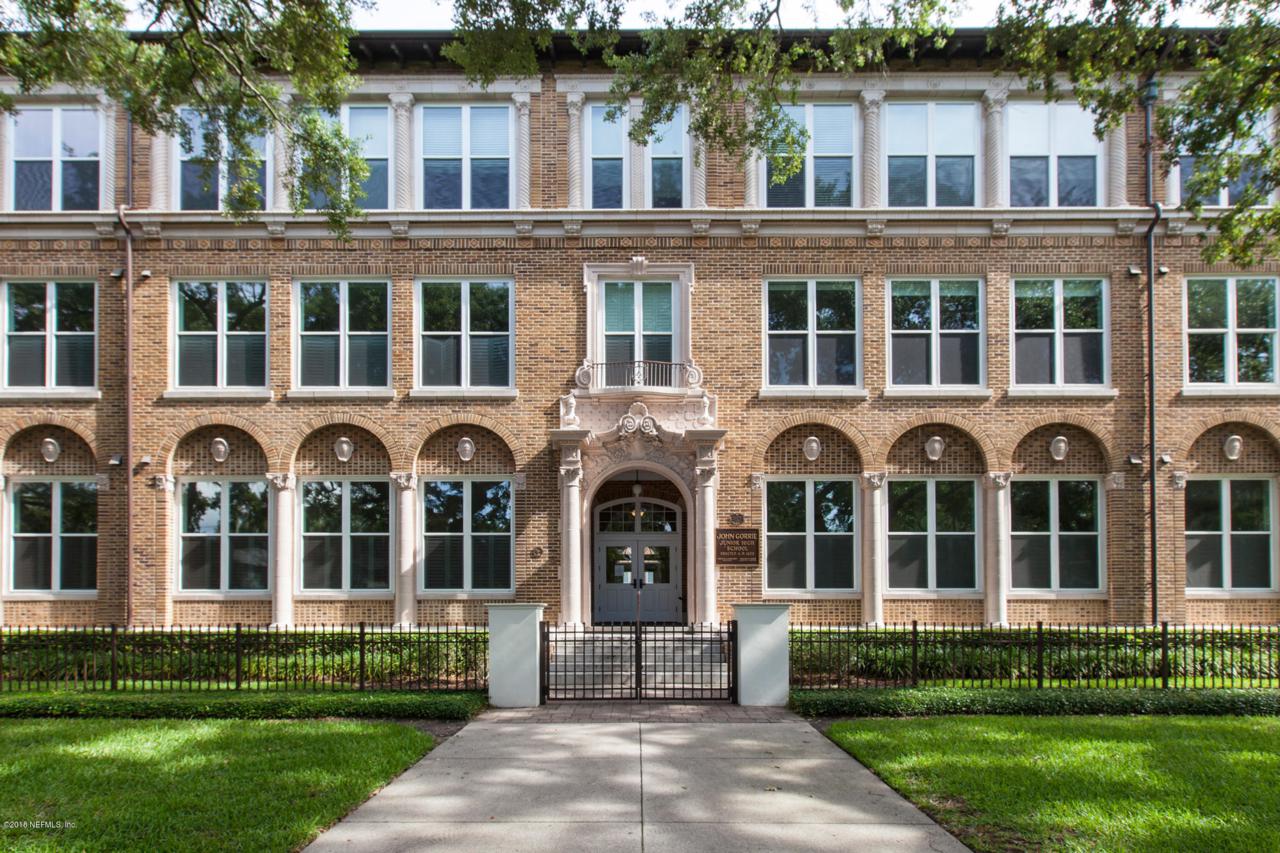 2525 College St - Photo 1