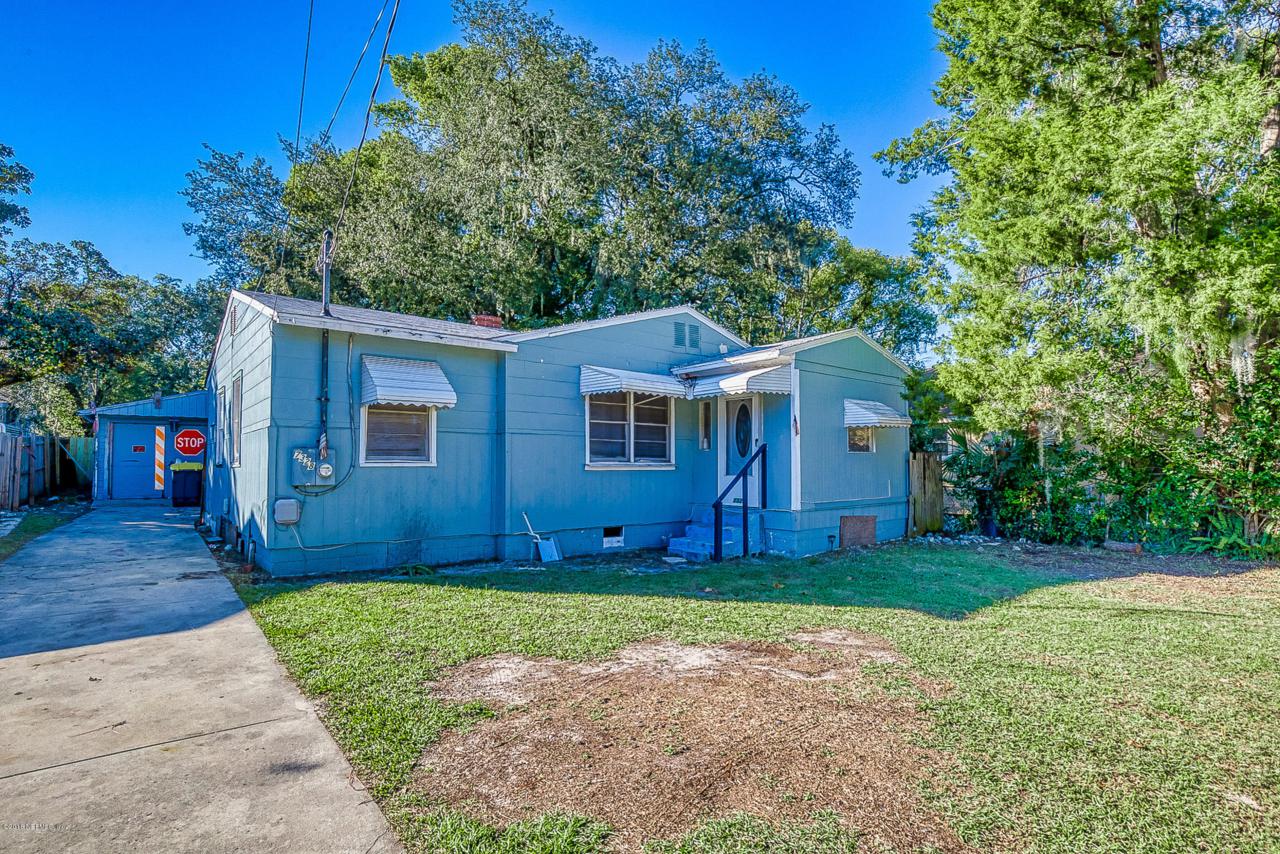 7328 Bloxham Ave - Photo 1