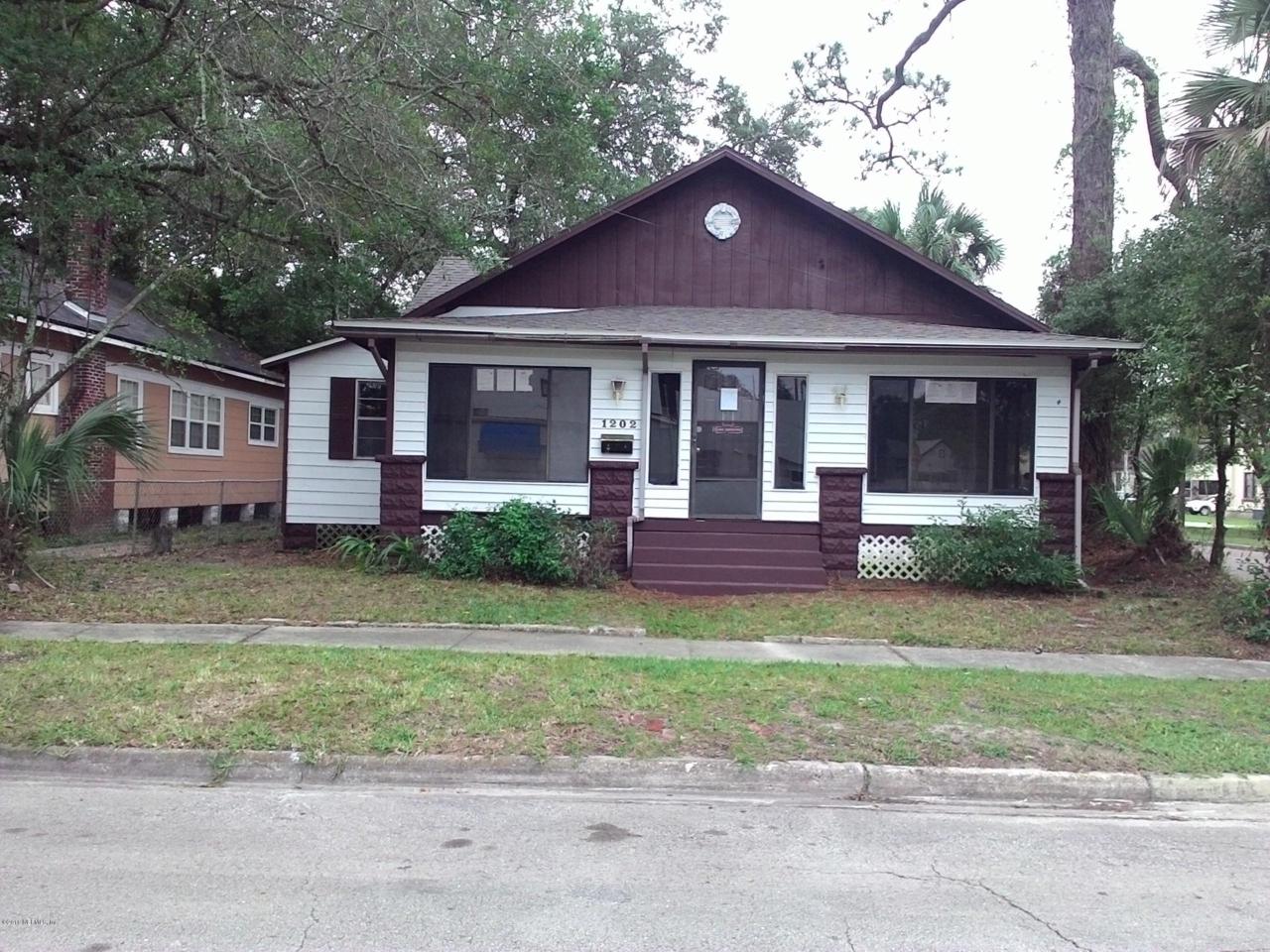 1202 15TH St - Photo 1