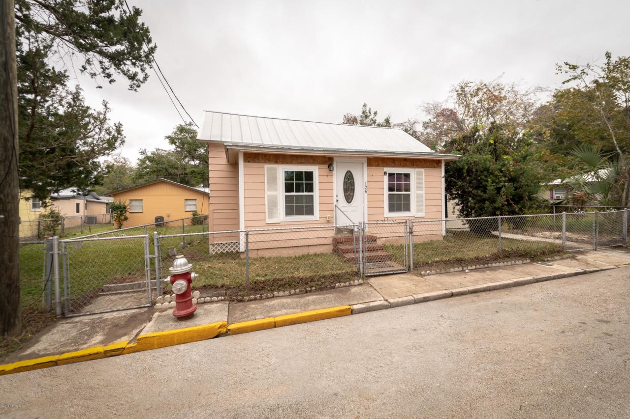 126 Lincoln St - Photo 1