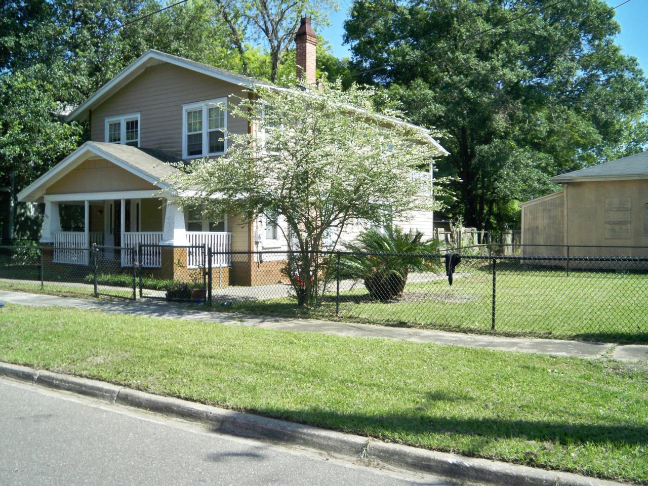 1488 Steele St - Photo 1