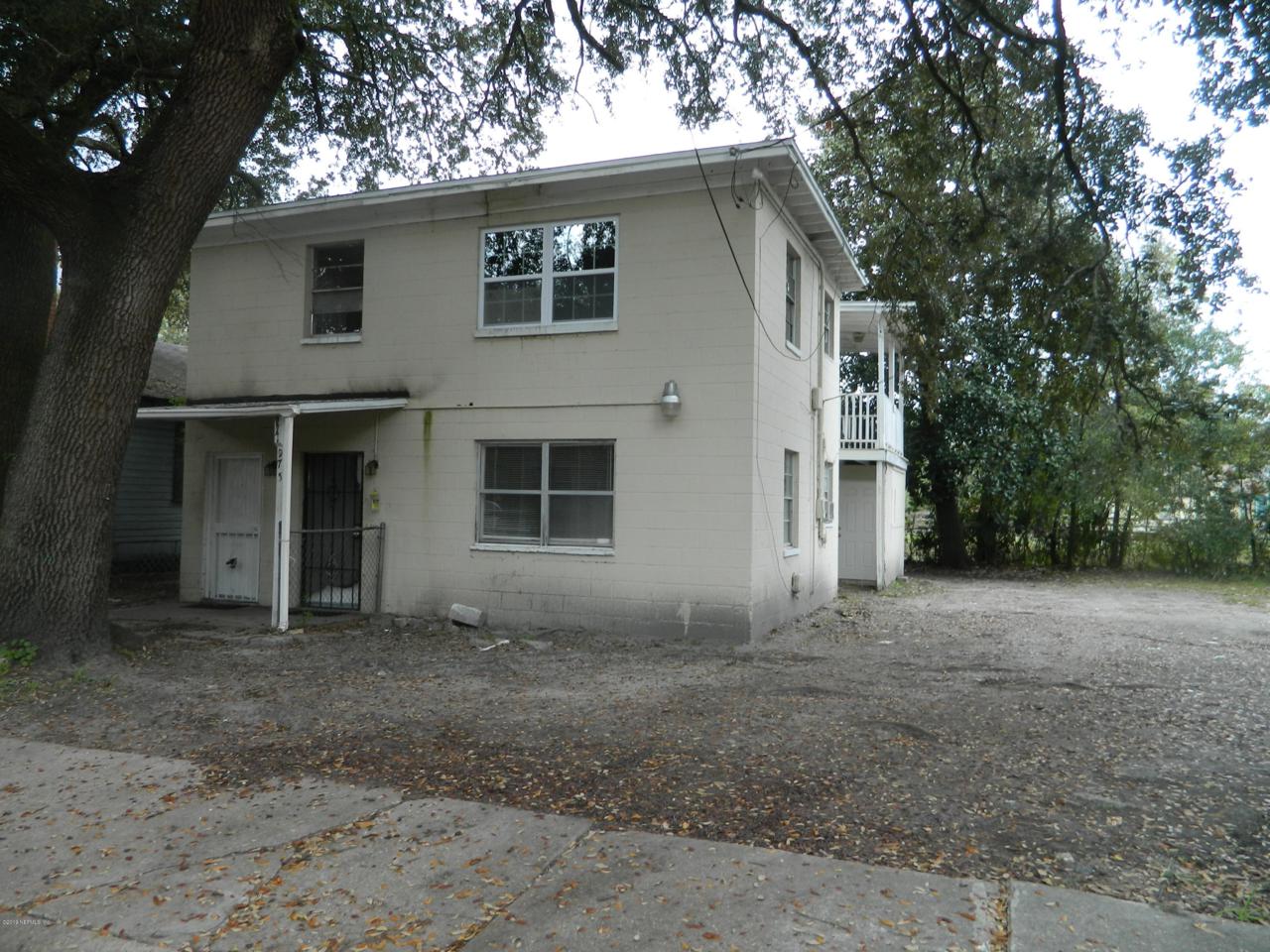 973 12TH St - Photo 1