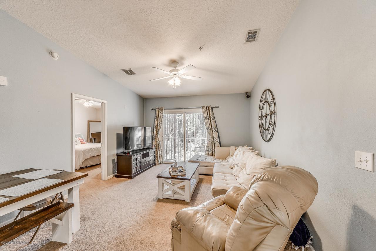 224 Larkin Pl - Photo 1