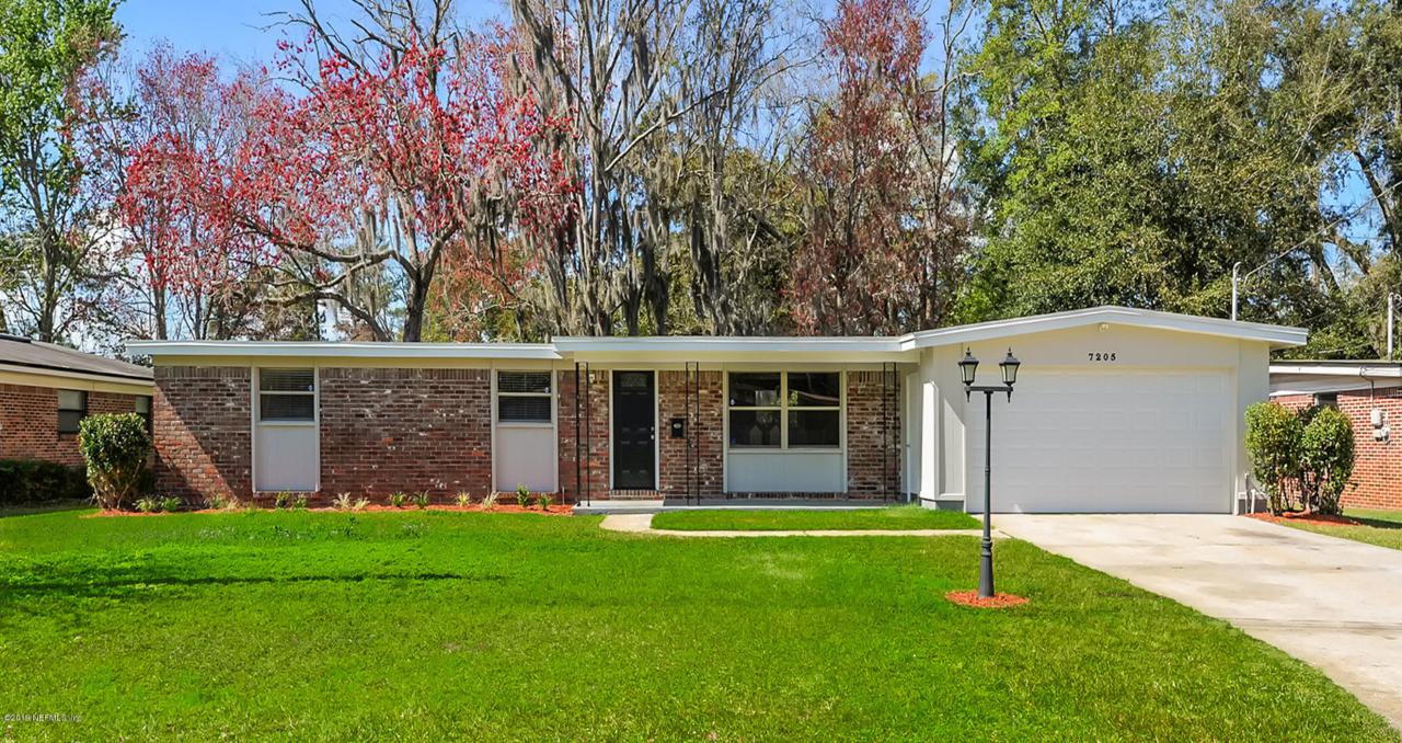 7205 Hanson Dr - Photo 1