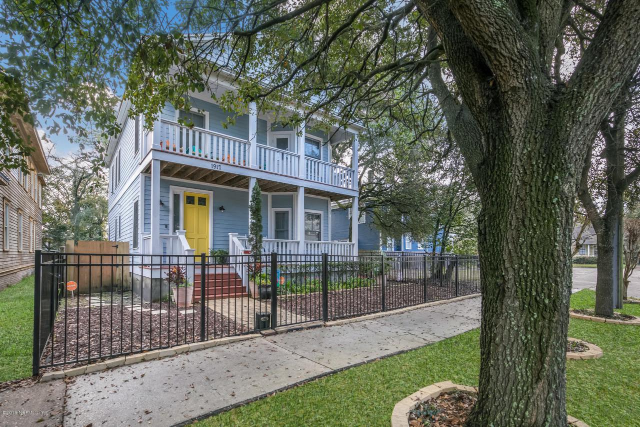 1917 Liberty St - Photo 1