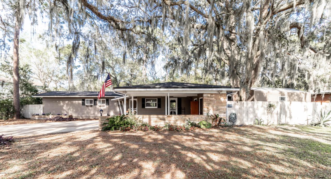 527 Grove Park Blvd - Photo 1