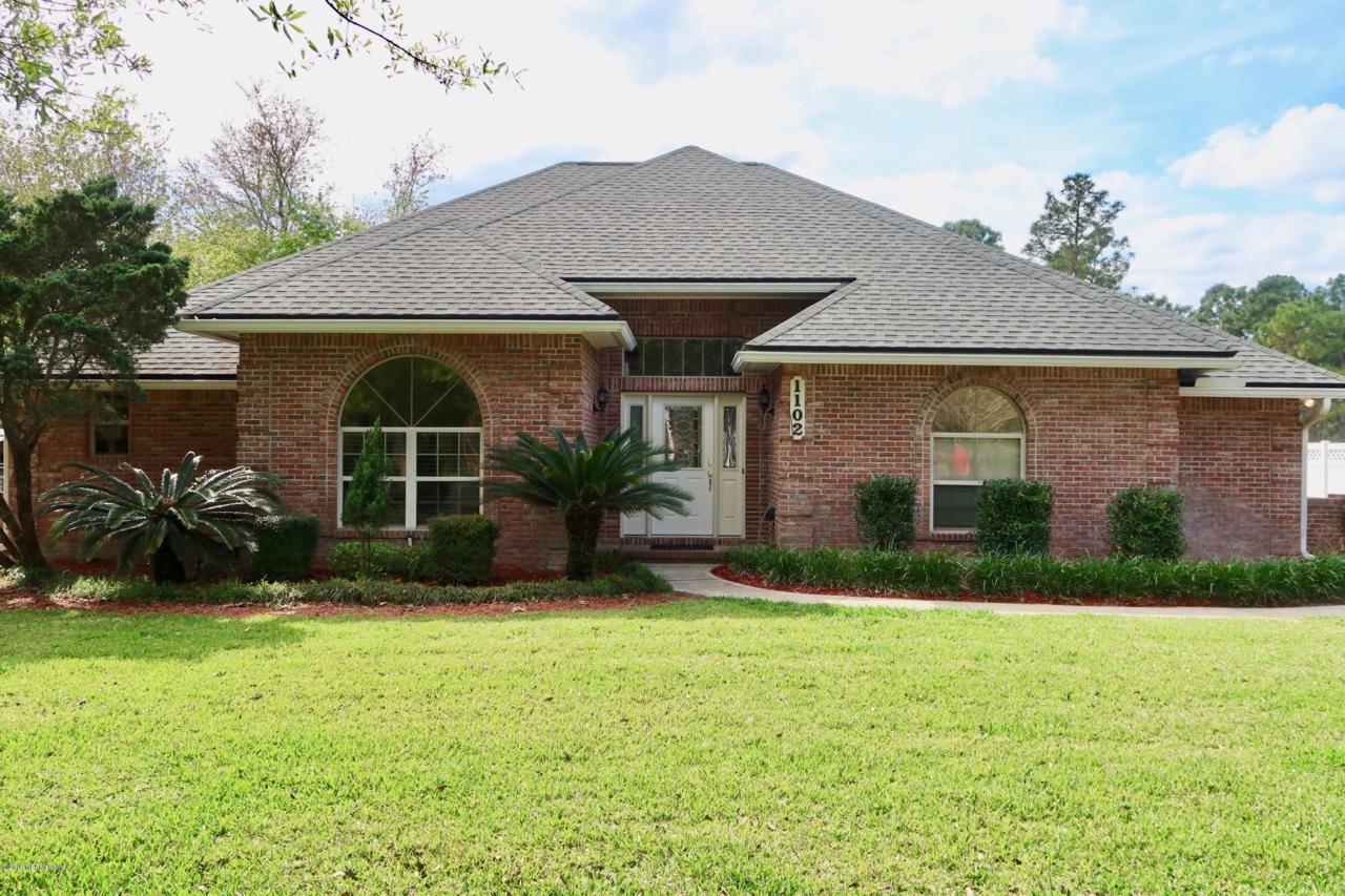 1102 Pebble Ridge Dr - Photo 1