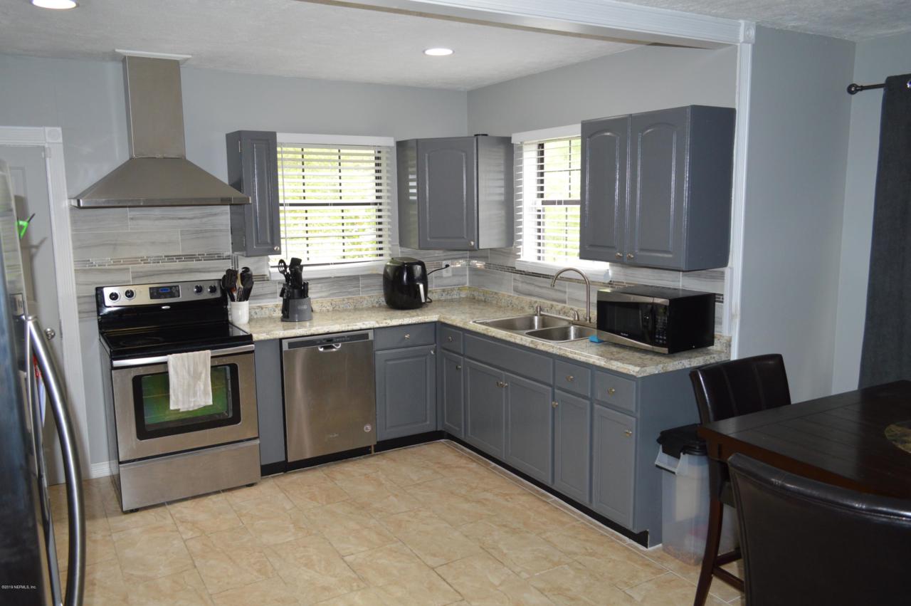 505 67TH St - Photo 1