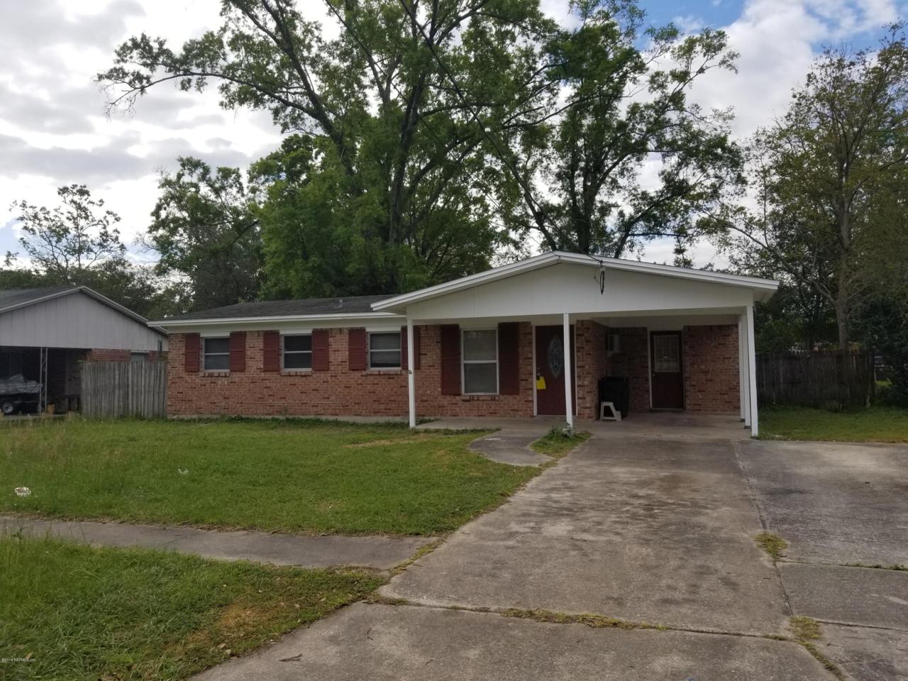 7424 Deepwood Dr - Photo 1
