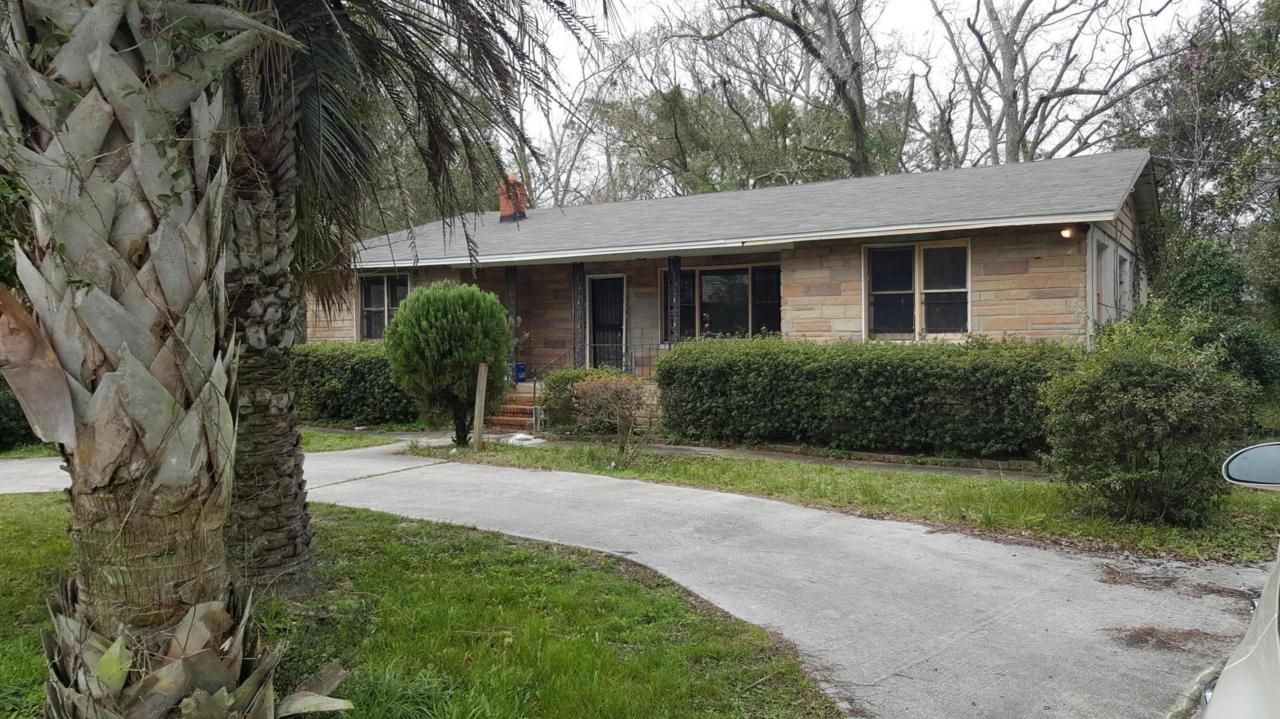 5824 Moncrief Rd - Photo 1