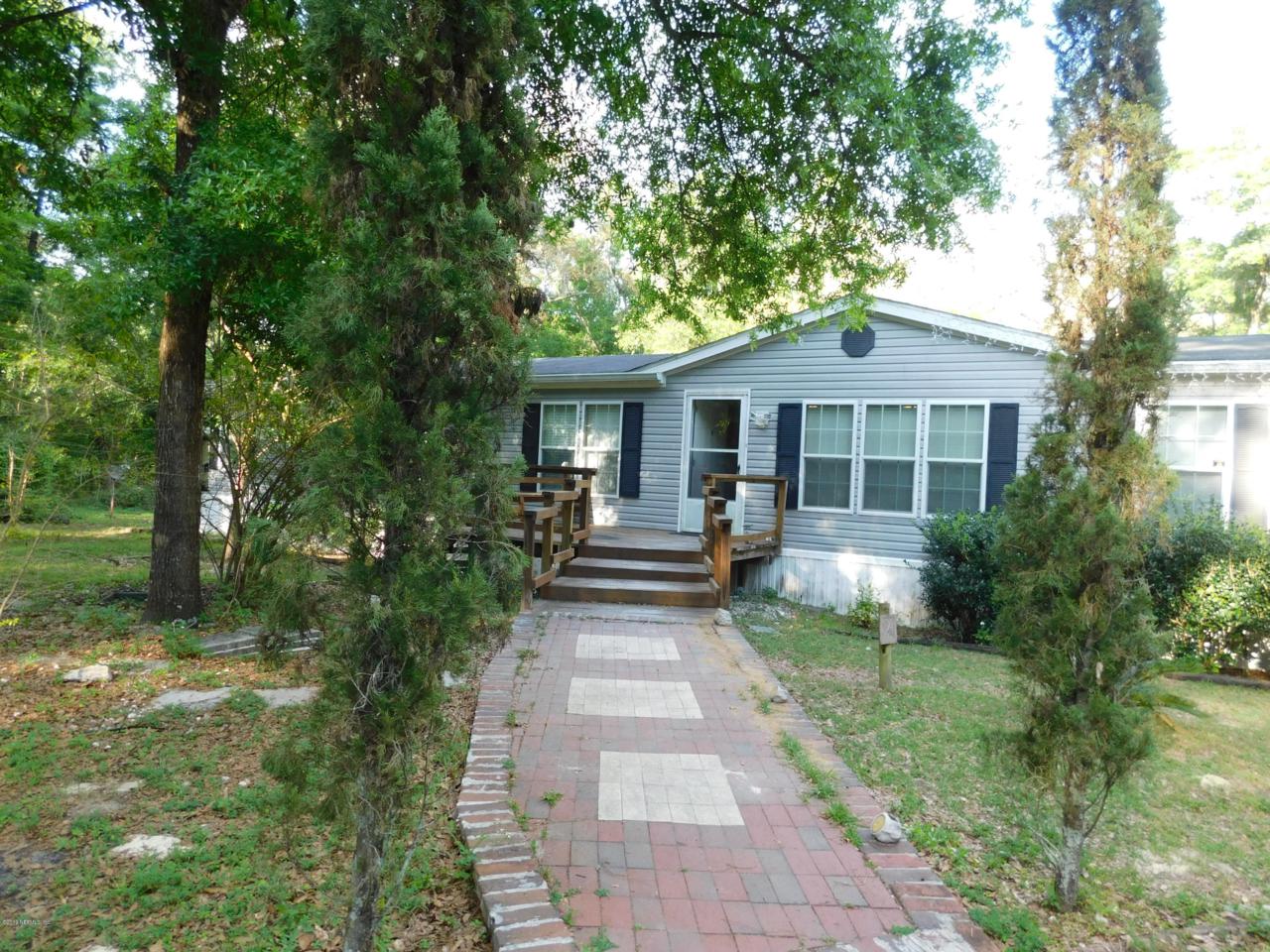 110 Grand Ave - Photo 1