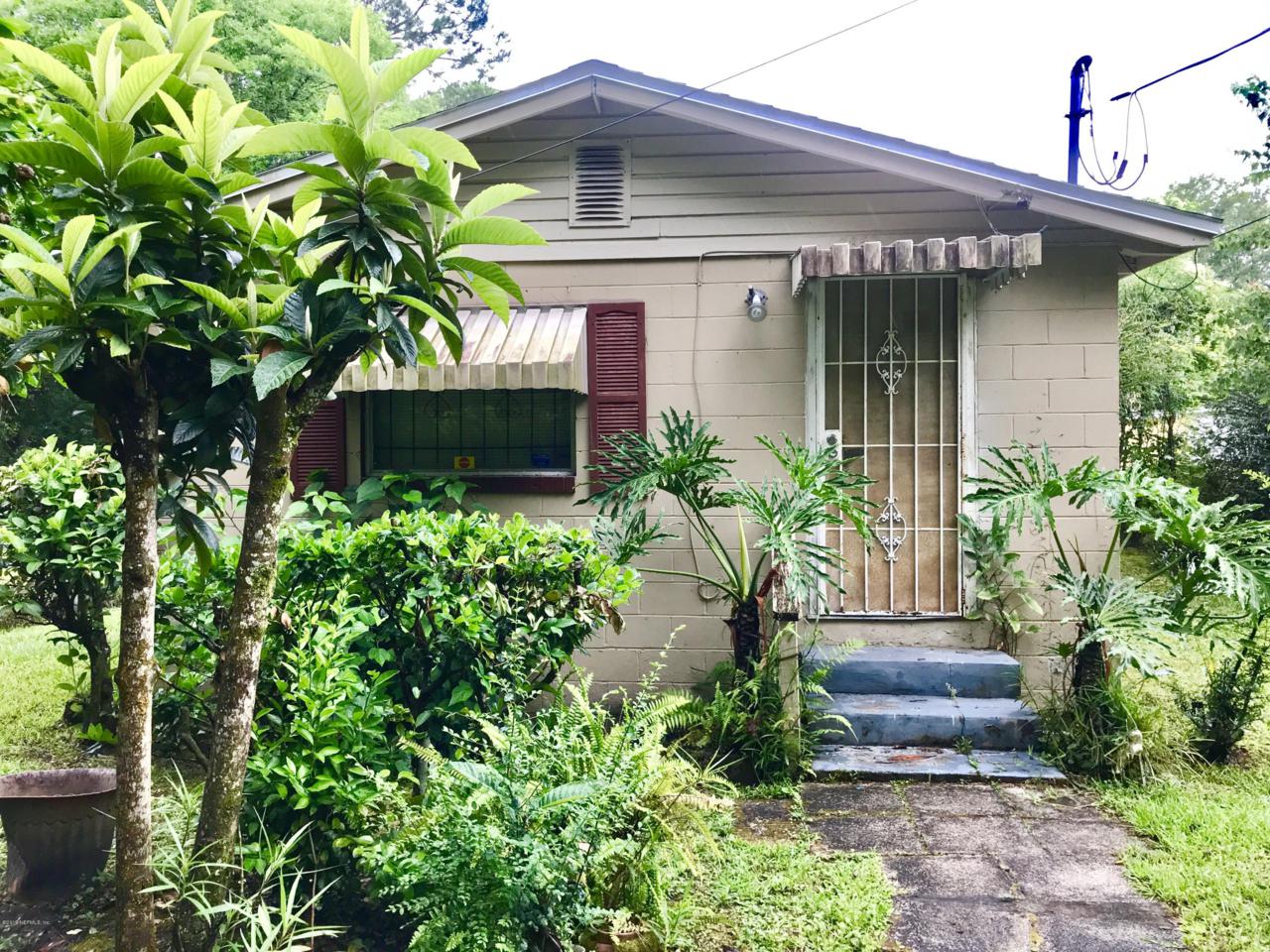 3852 Bolt Ave - Photo 1