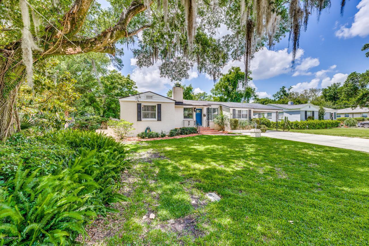 4240 Rosewood Ave - Photo 1