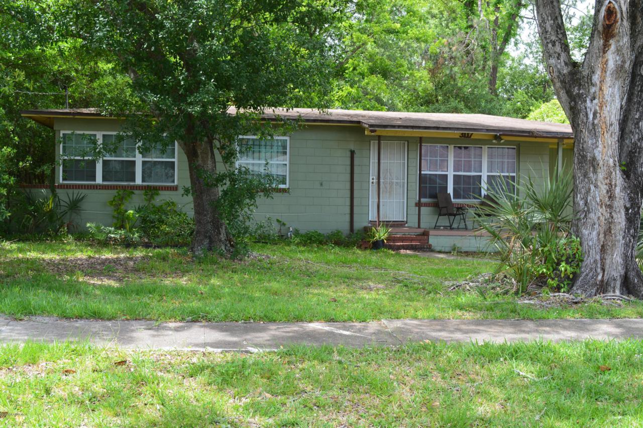 3117 Seine Dr - Photo 1