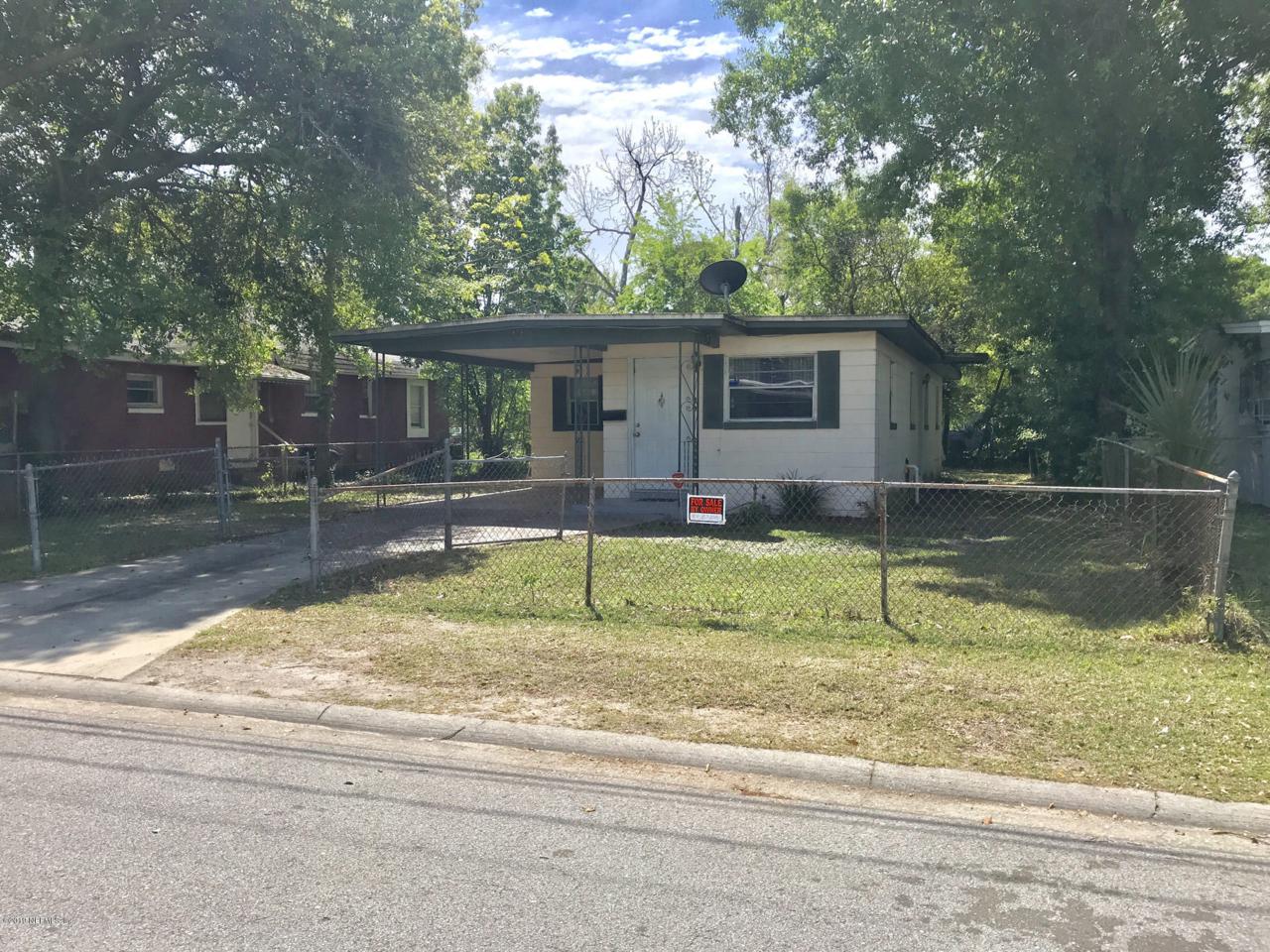 2208 15TH St - Photo 1