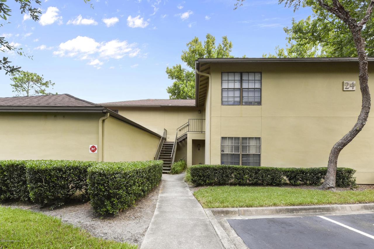 10150 Belle Rive Blvd - Photo 1