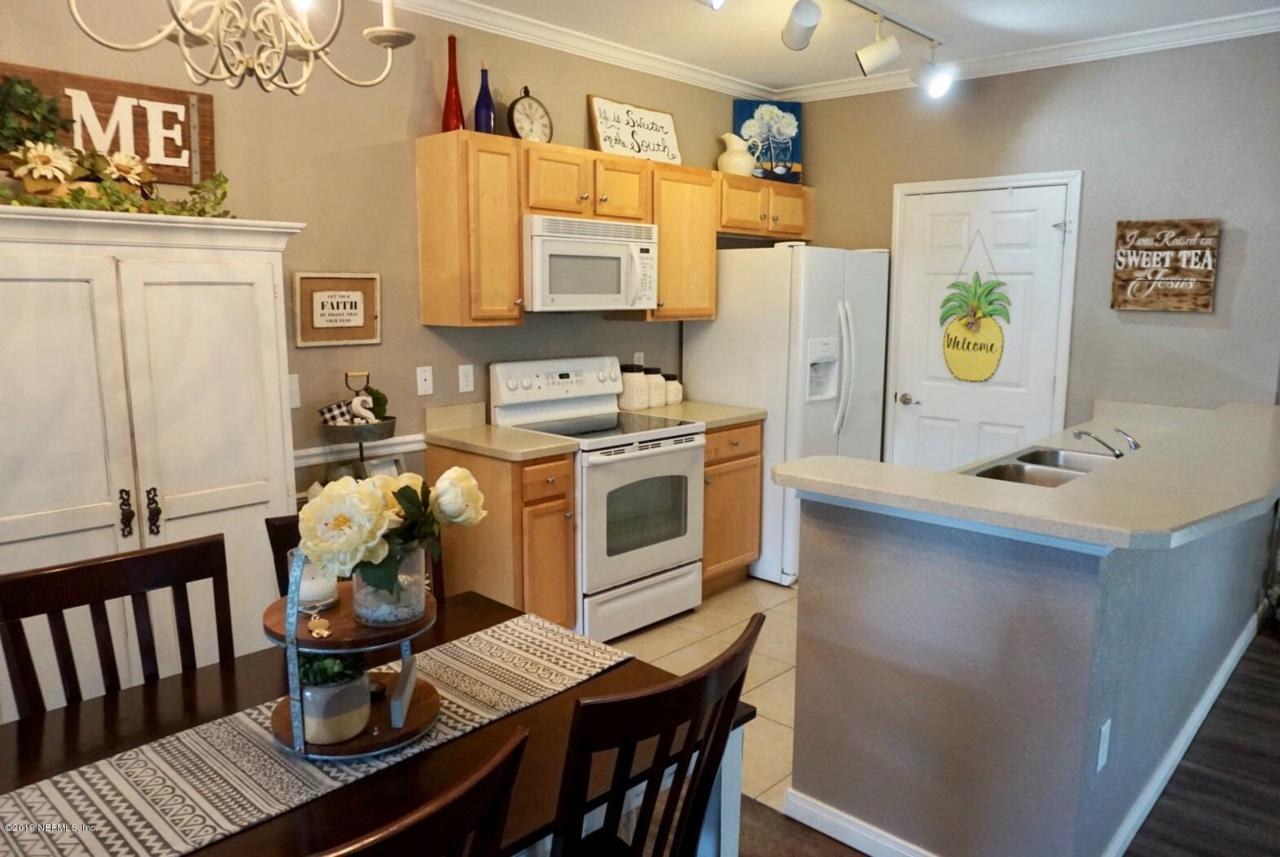 285 Old Village Center Cir - Photo 1