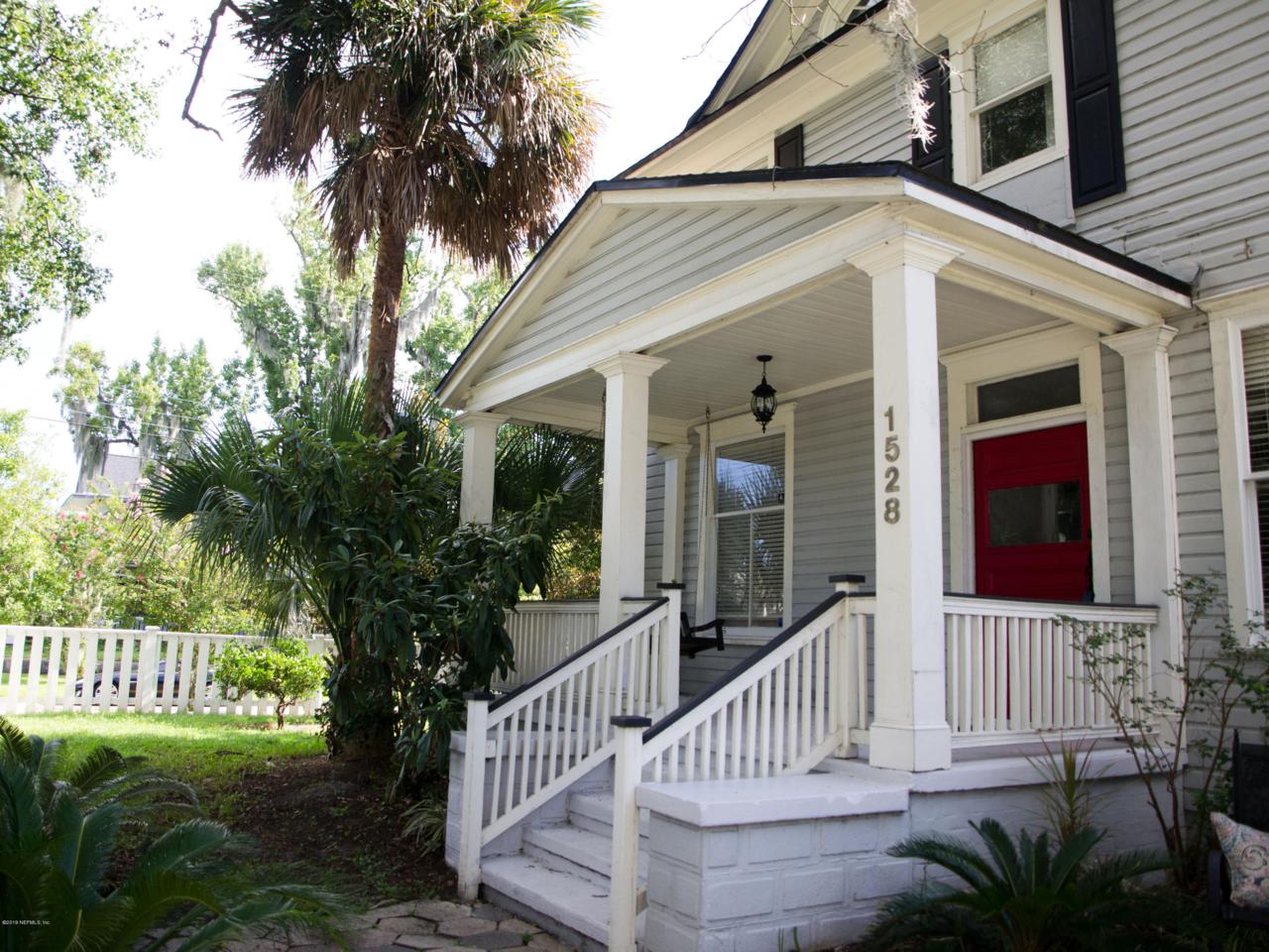 1528 Stockton St - Photo 1