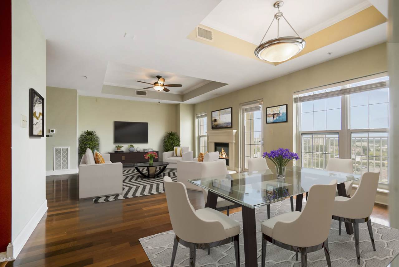 400 Bay St - Photo 1
