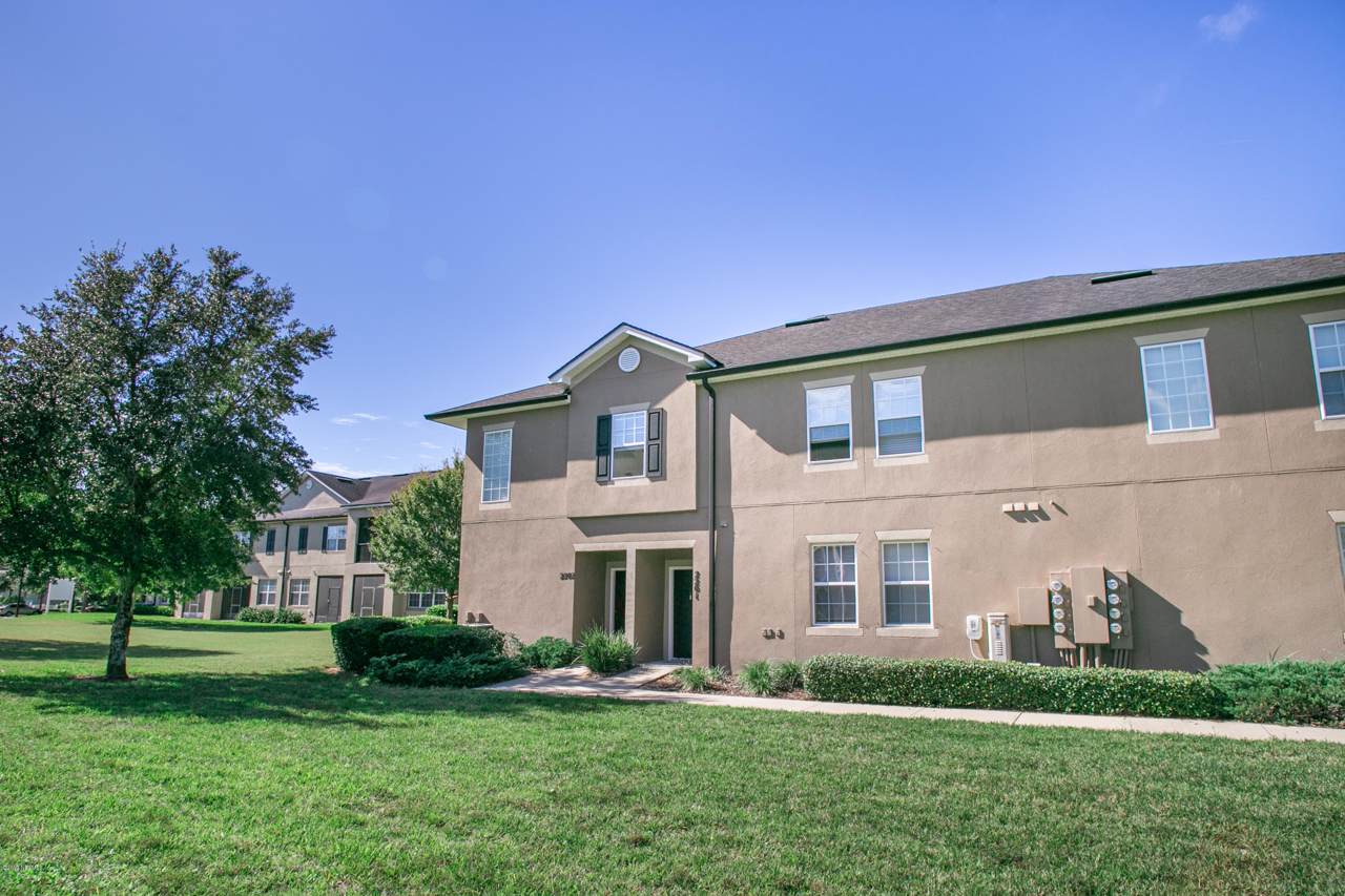 12301 Kernan Forest Blvd - Photo 1