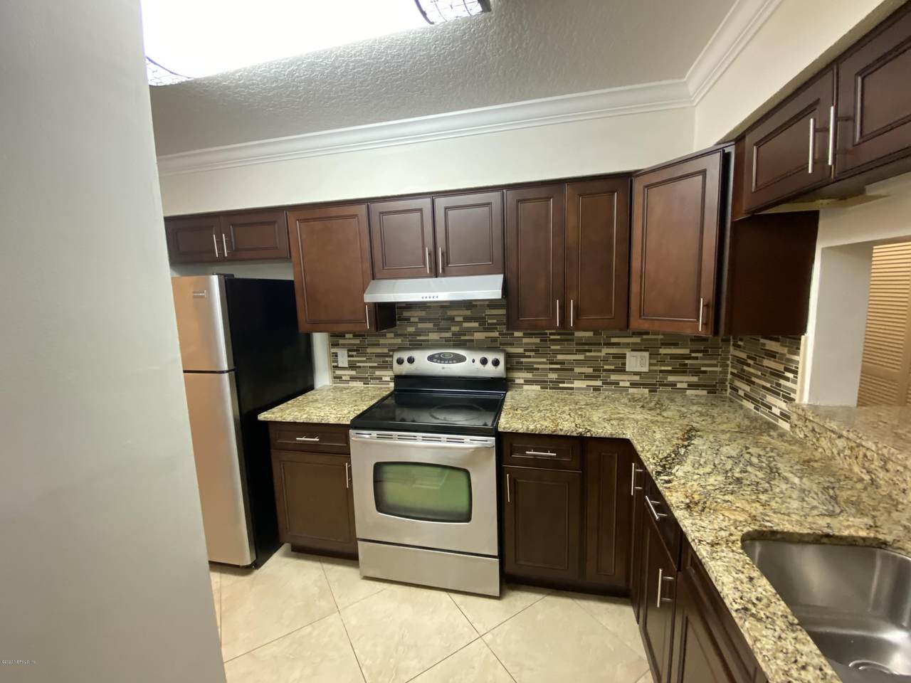 5615 San Juan Ave - Photo 1