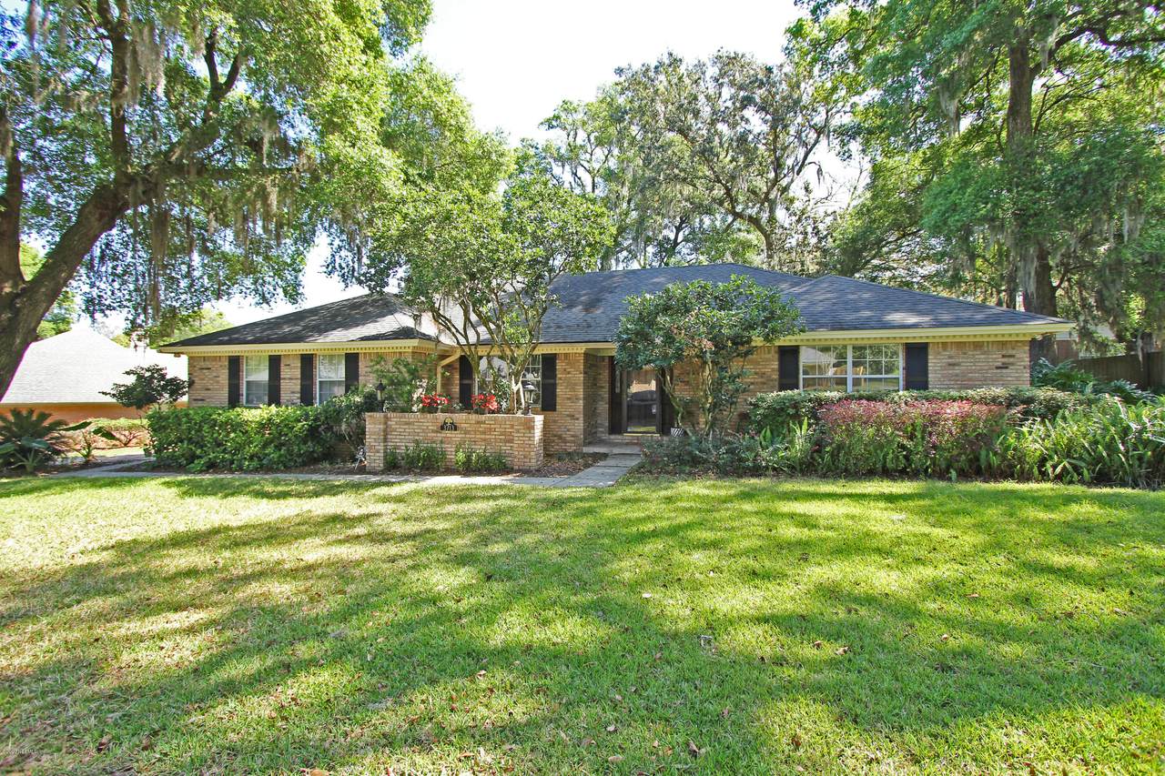3713 Manor Oaks Dr - Photo 1