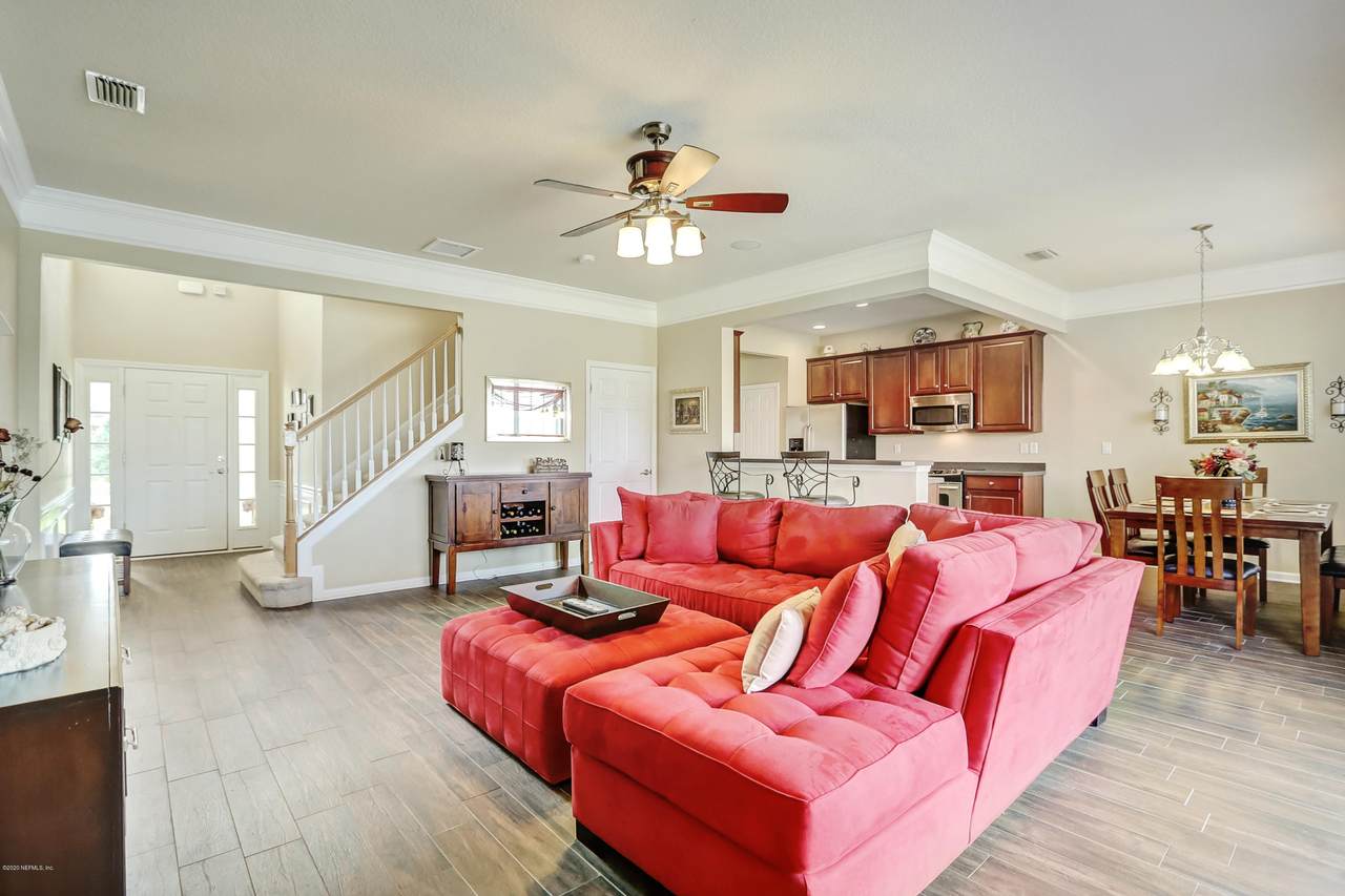 6262 Autumn Berry Cir - Photo 1
