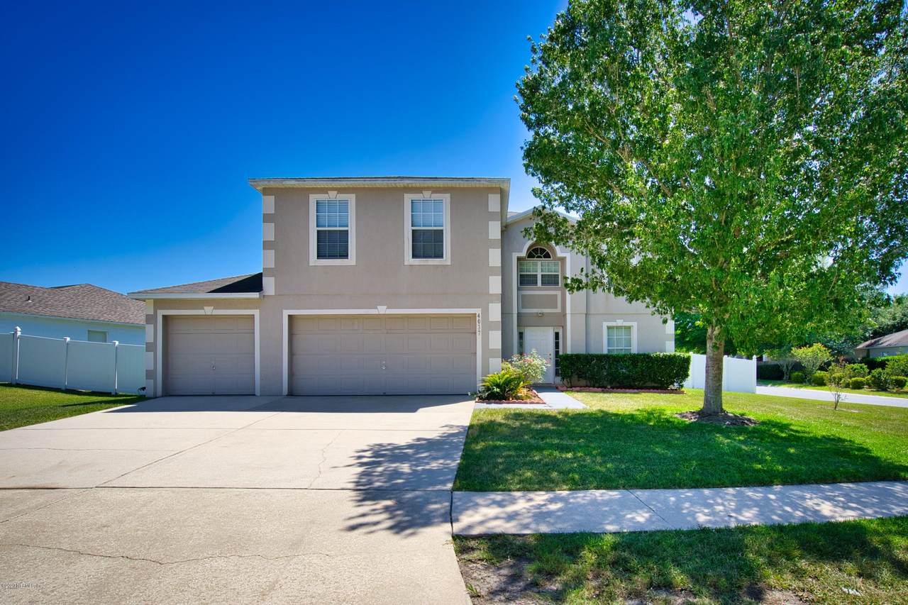 4037 Half Moon Cir - Photo 1 4037 Half Moon Cir - Photo 1