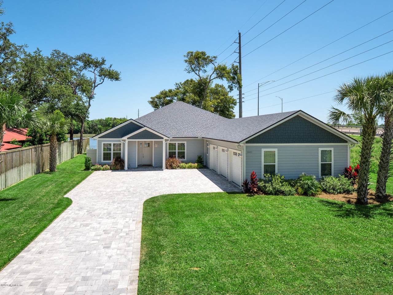 1809 Buccaneer Cir - Photo 1