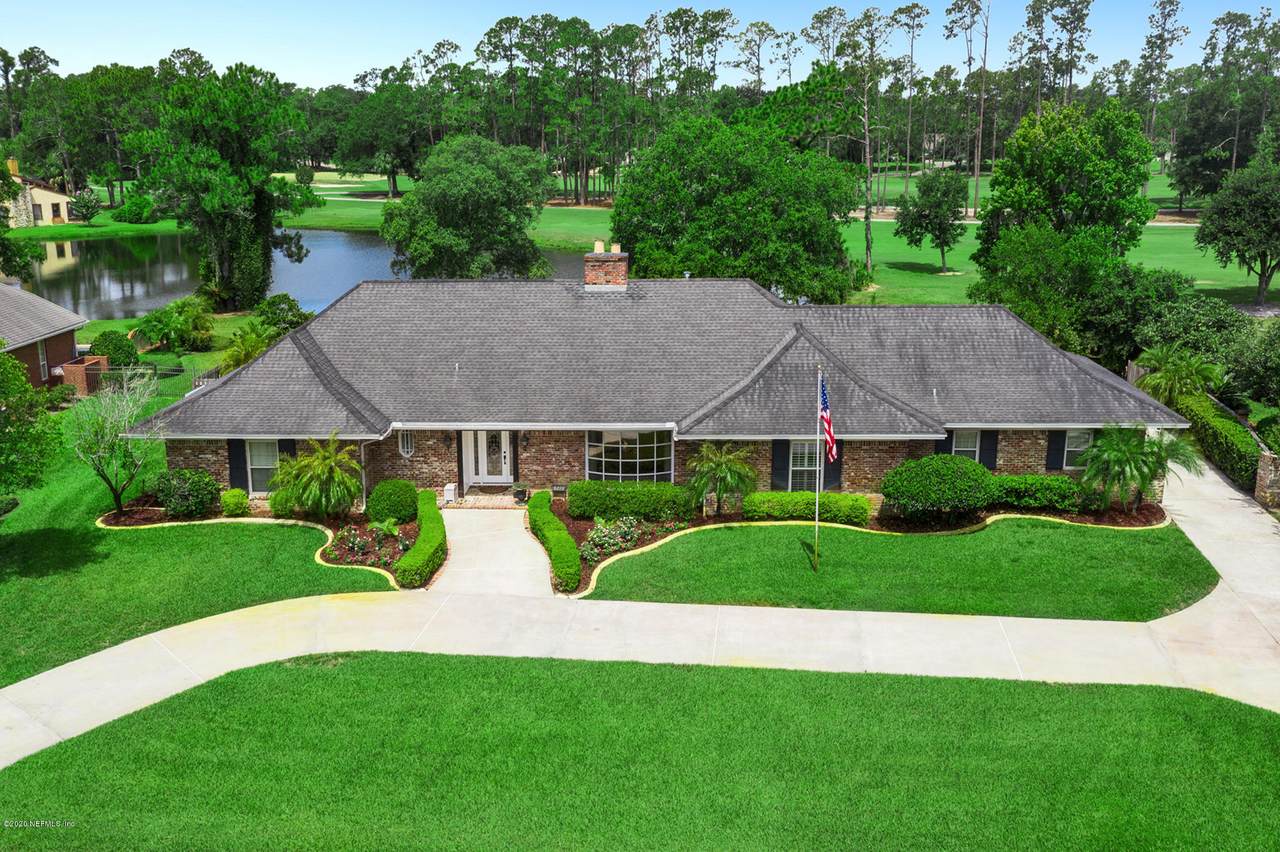 8240 Hunters Grove Rd - Photo 1