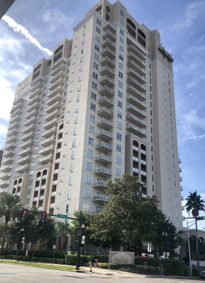 400 Bay St - Photo 1