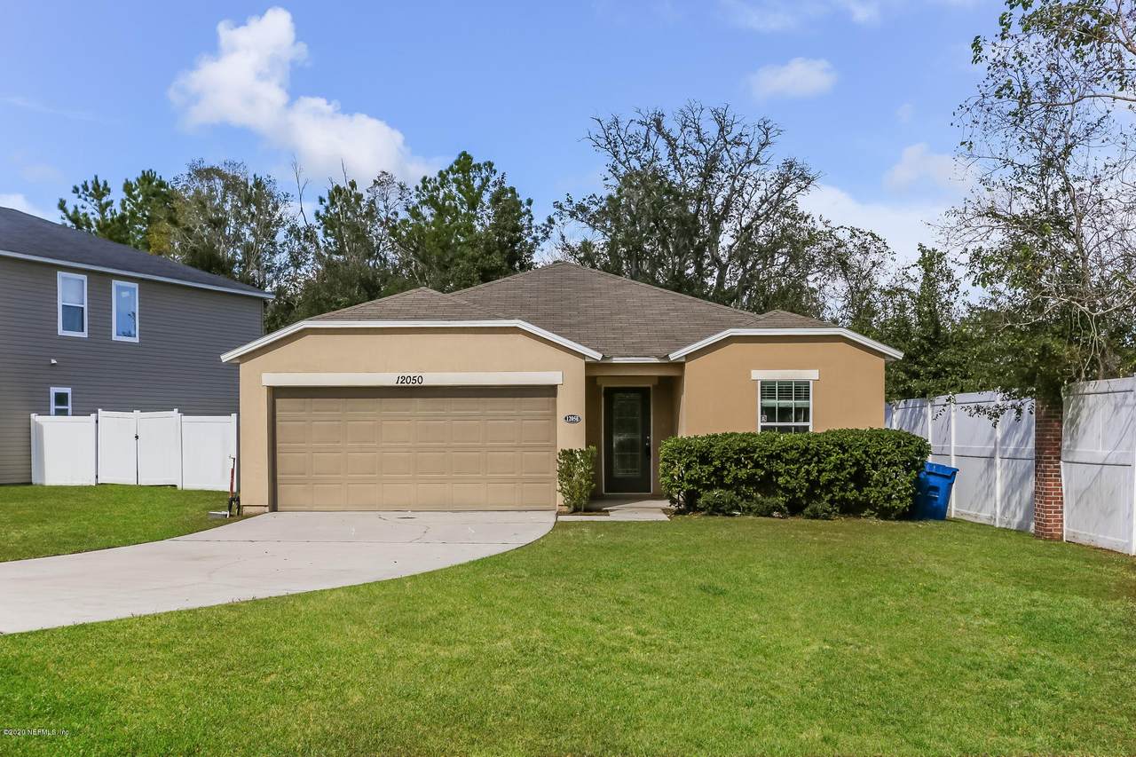 12050 Alexandra Dr - Photo 1