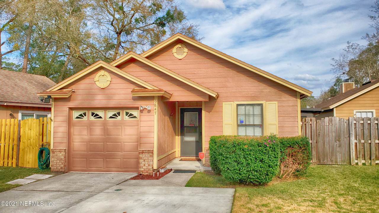 9847 Paddlewheel Dr - Photo 1