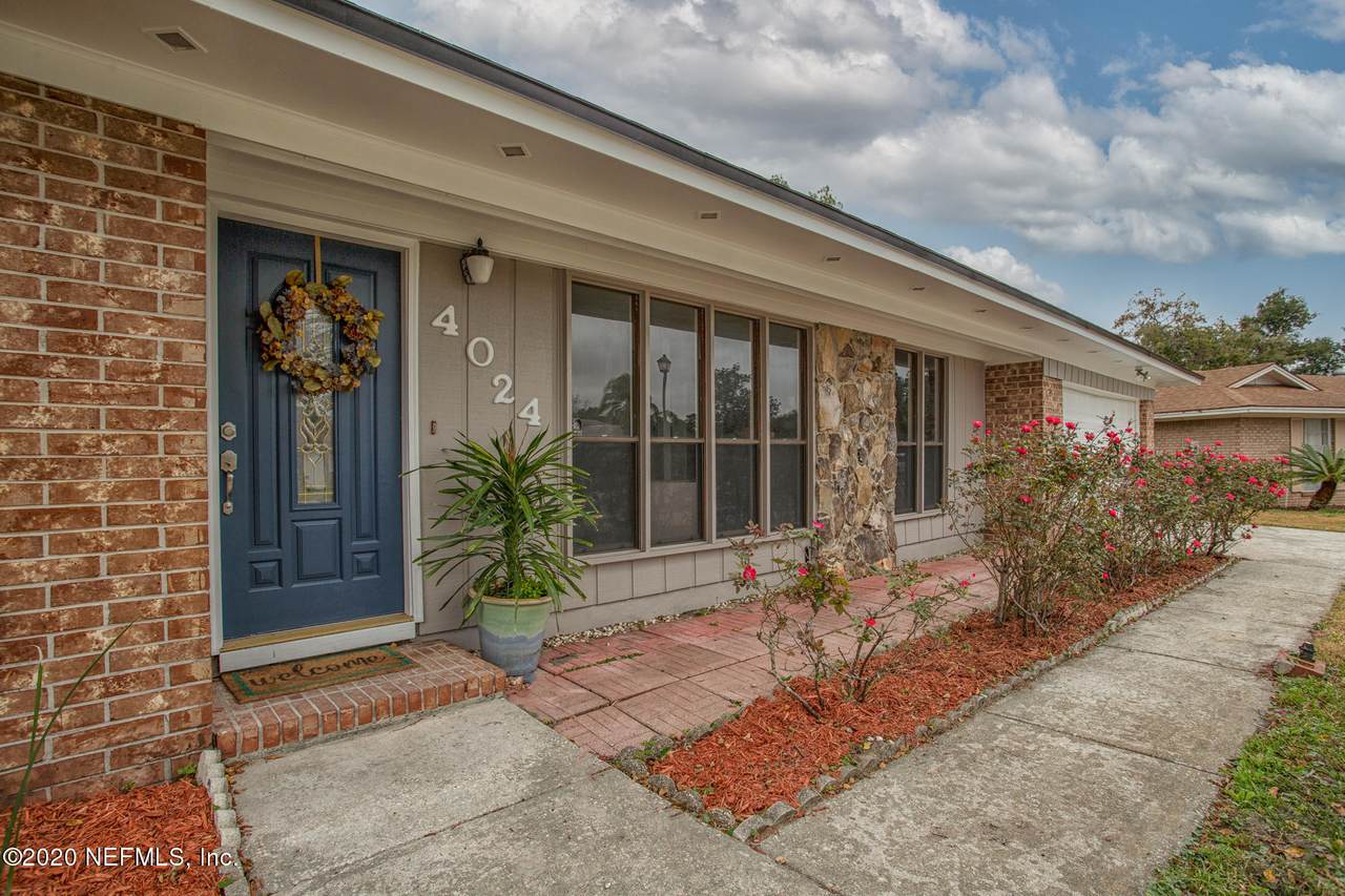 4024 Greenwillow Ln - Photo 1