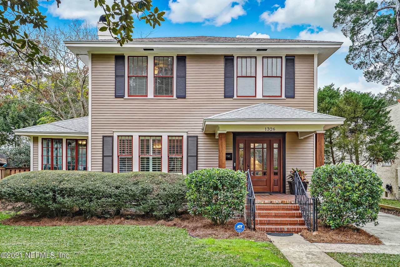 1326 Avondale Ave - Photo 1