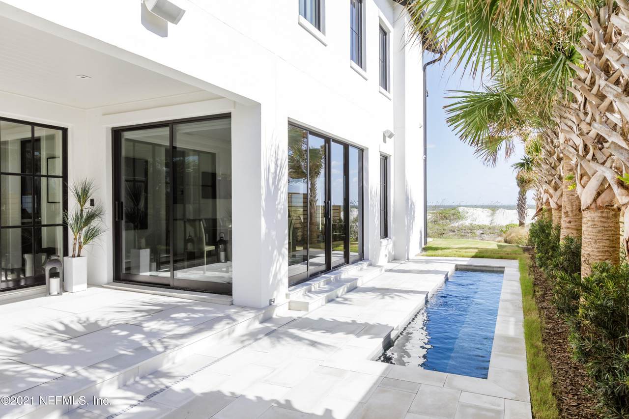 3108 Ocean Dr - Photo 1