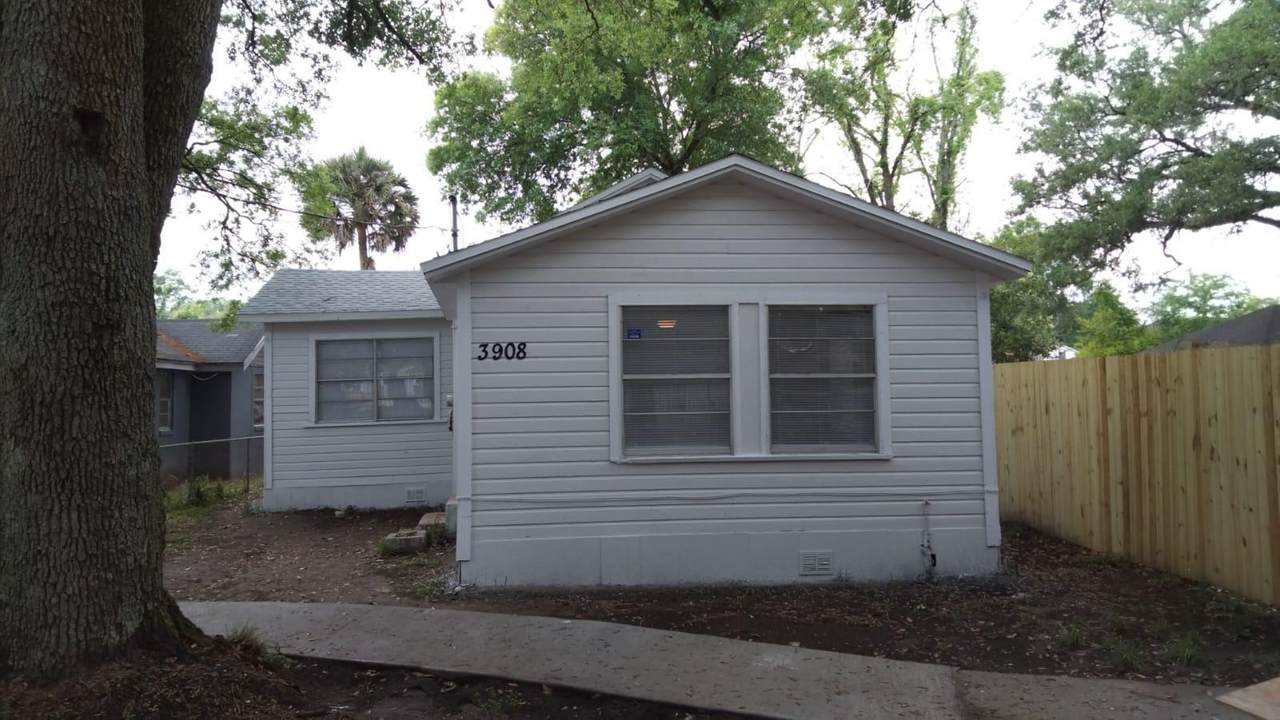 3908 Brick Rd - Photo 1