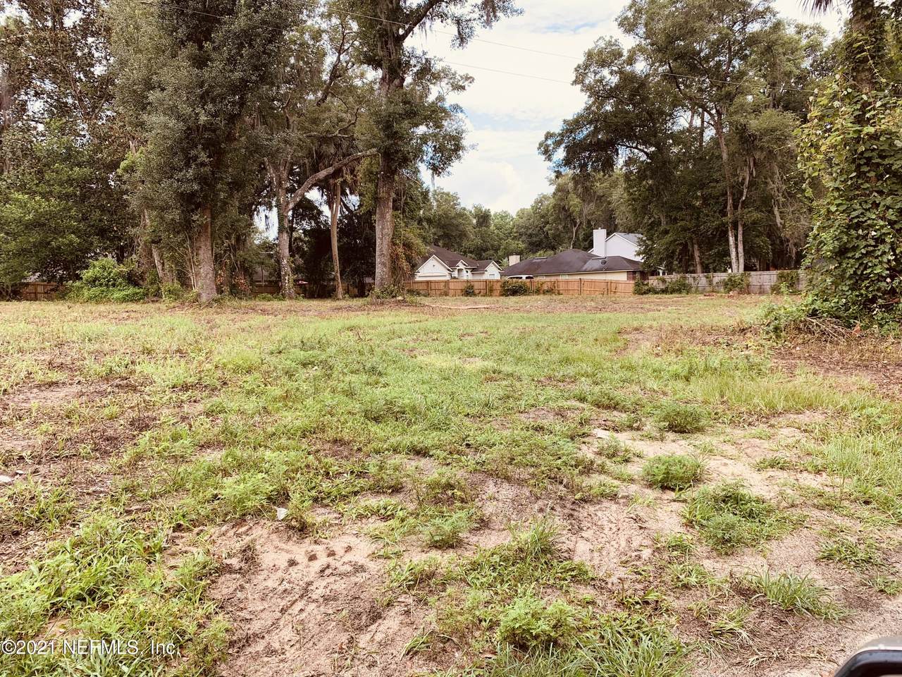 11228 Fort Caroline Rd - Photo 1