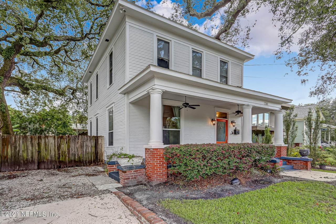 236 3RD St - Photo 1