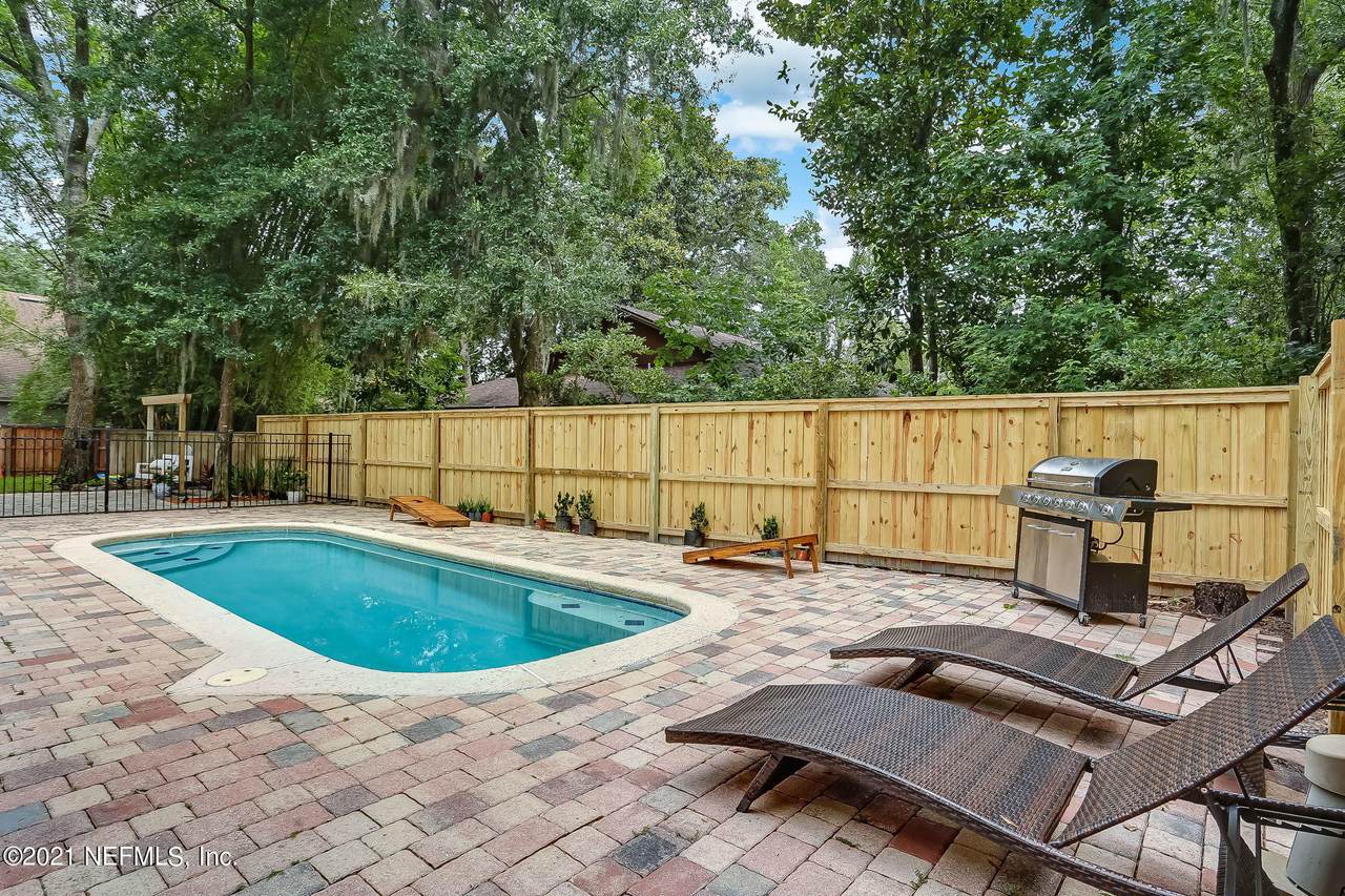 2603 Dupont Ave - Photo 1